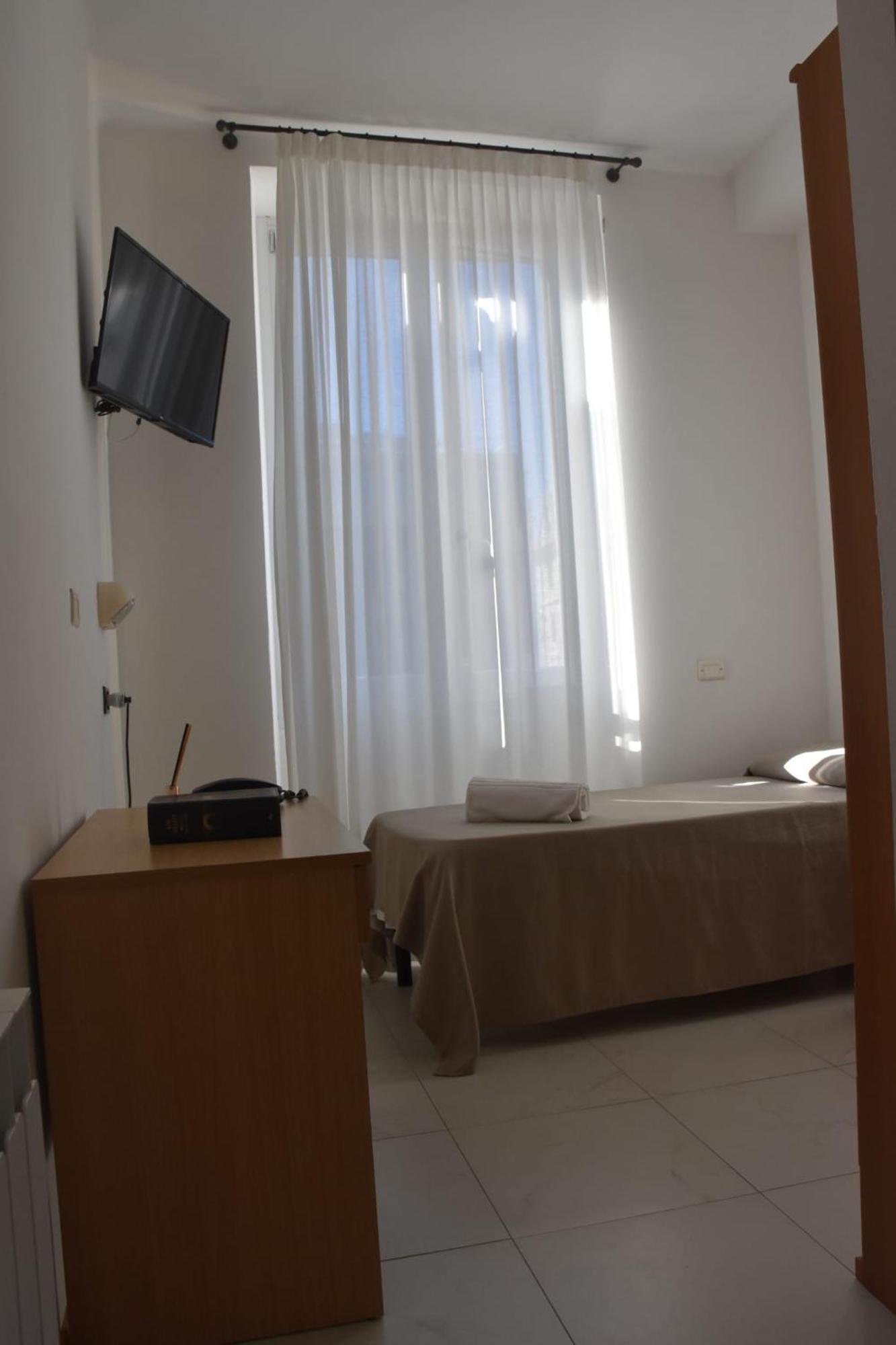 Hotel Le Palme วาราซเซ ภายนอก รูปภาพ