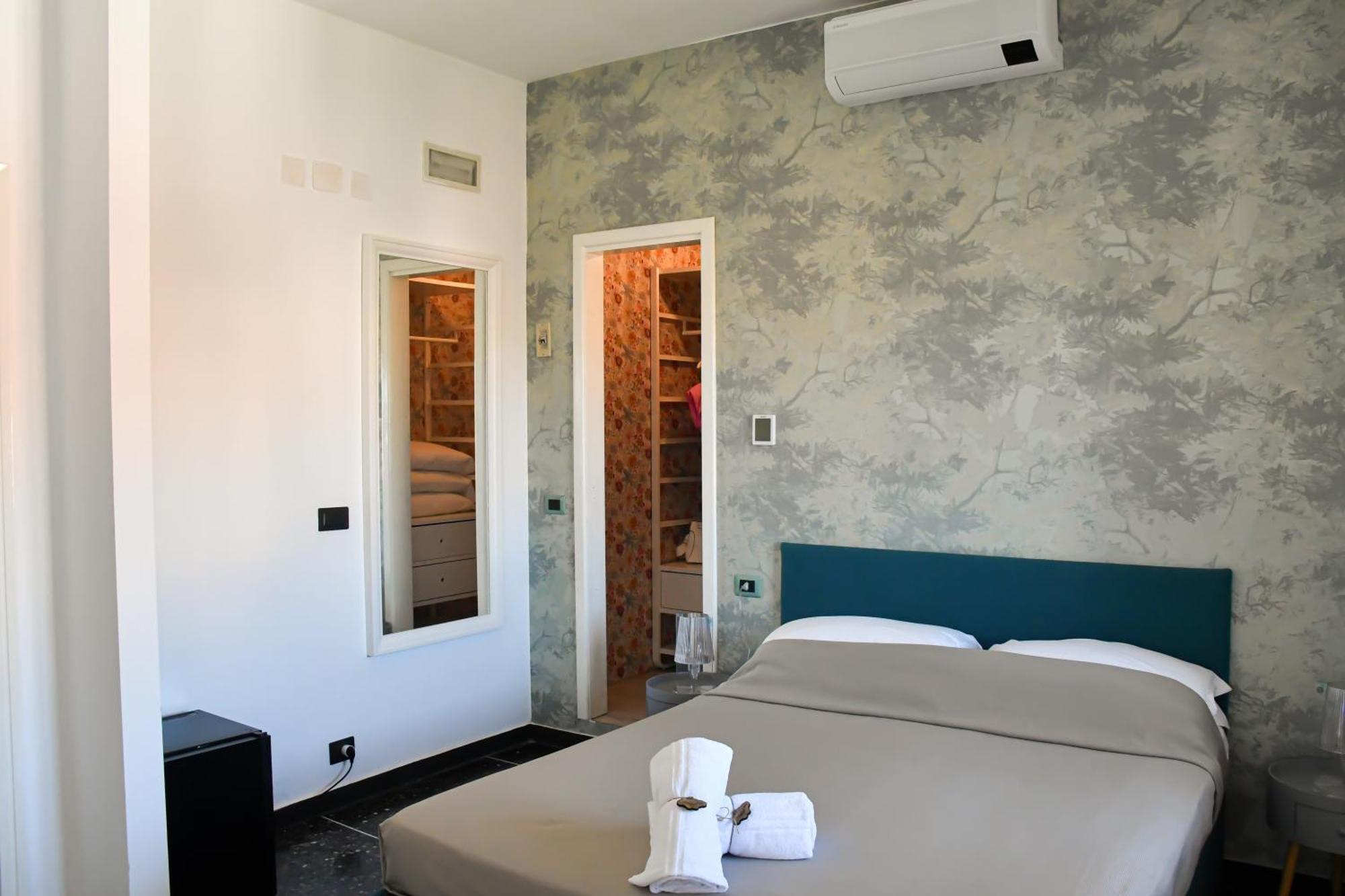 Hotel Le Palme วาราซเซ ภายนอก รูปภาพ
